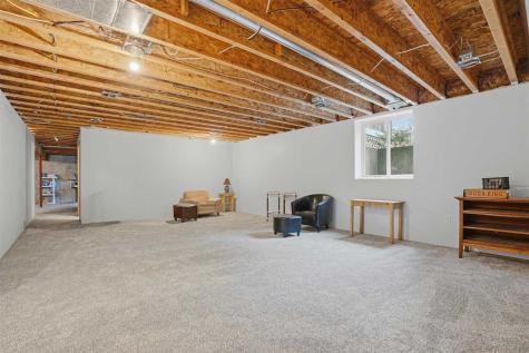 1014 E Jefferson Street Washington IA 52353