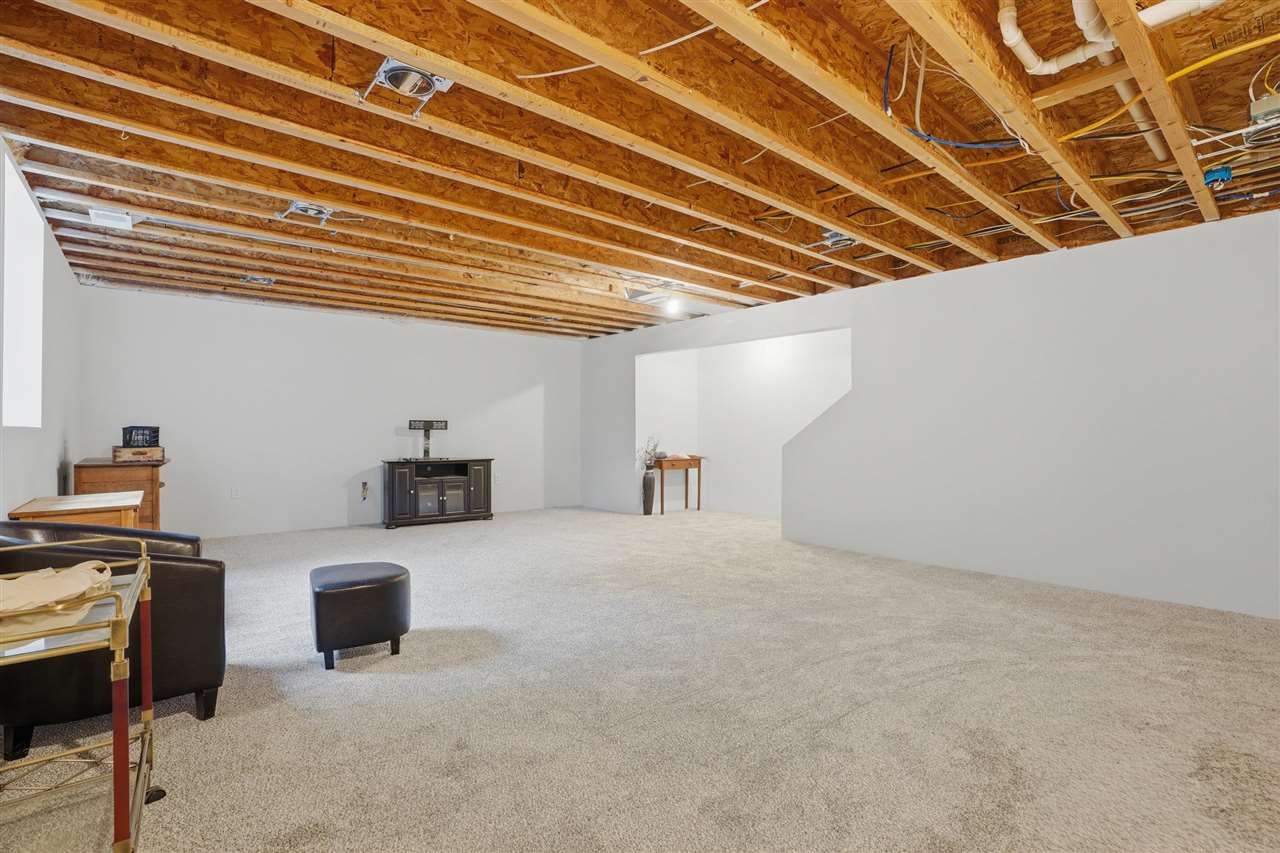 1014 E Jefferson Street Washington IA 52353