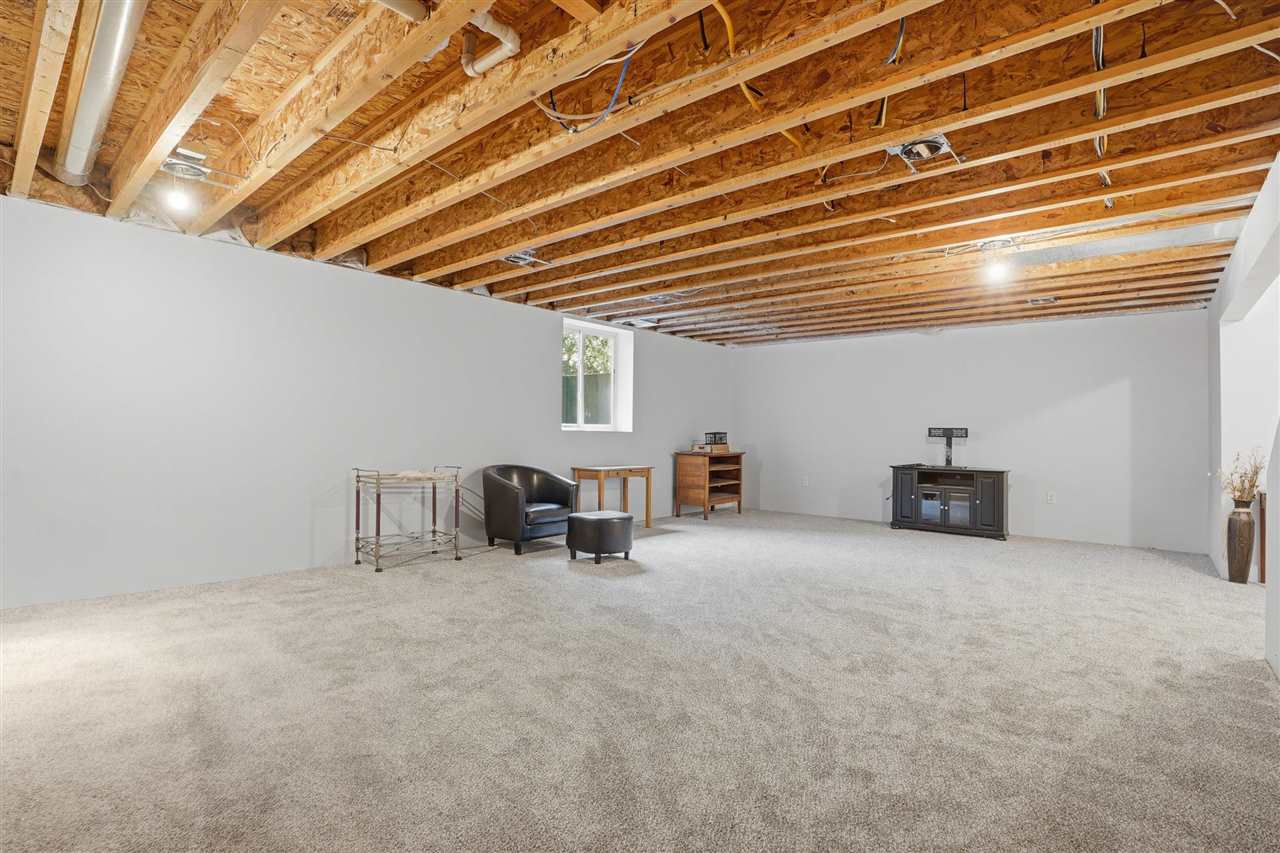 1014 E Jefferson Street Washington IA 52353