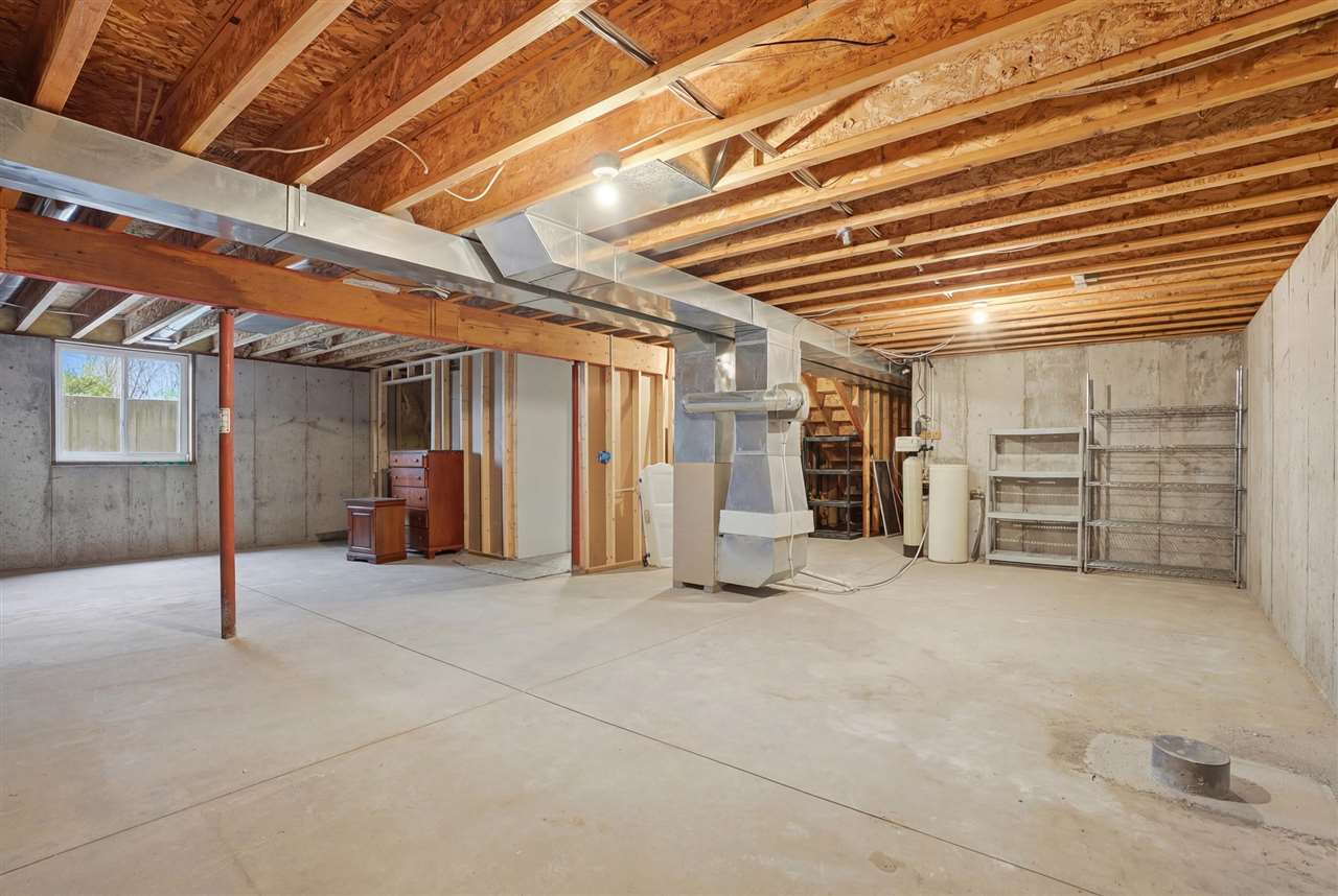 1014 E Jefferson Street Washington IA 52353