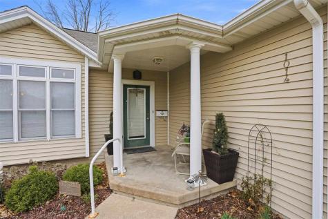 1014 E Jefferson Street Washington IA 52353