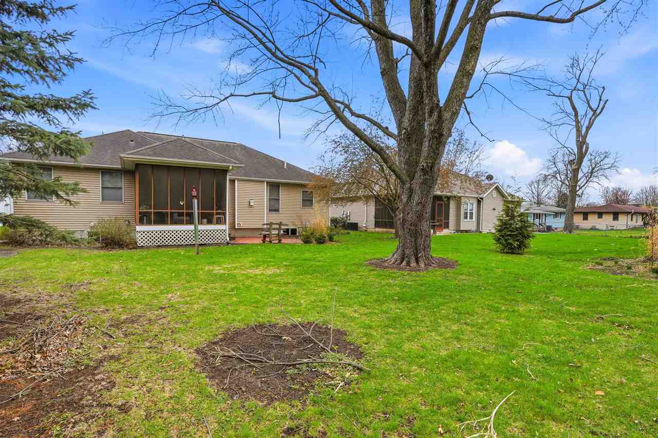 1014 E Jefferson Street Washington IA 52353