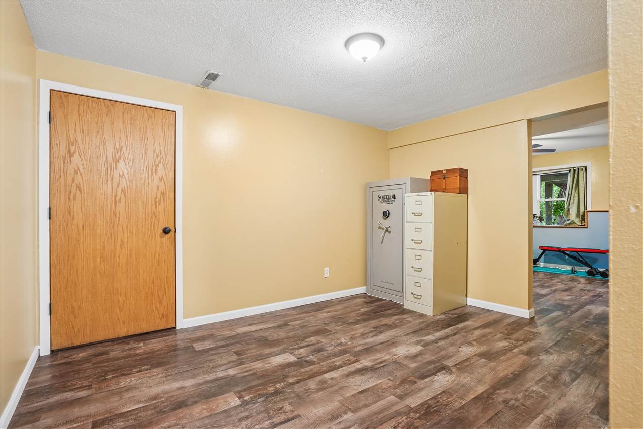 3945 S Spring Street NE Solon IA 52333