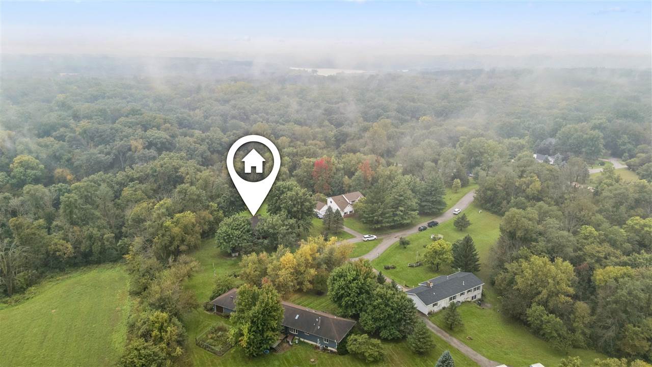 3945 S Spring Street NE Solon IA 52333