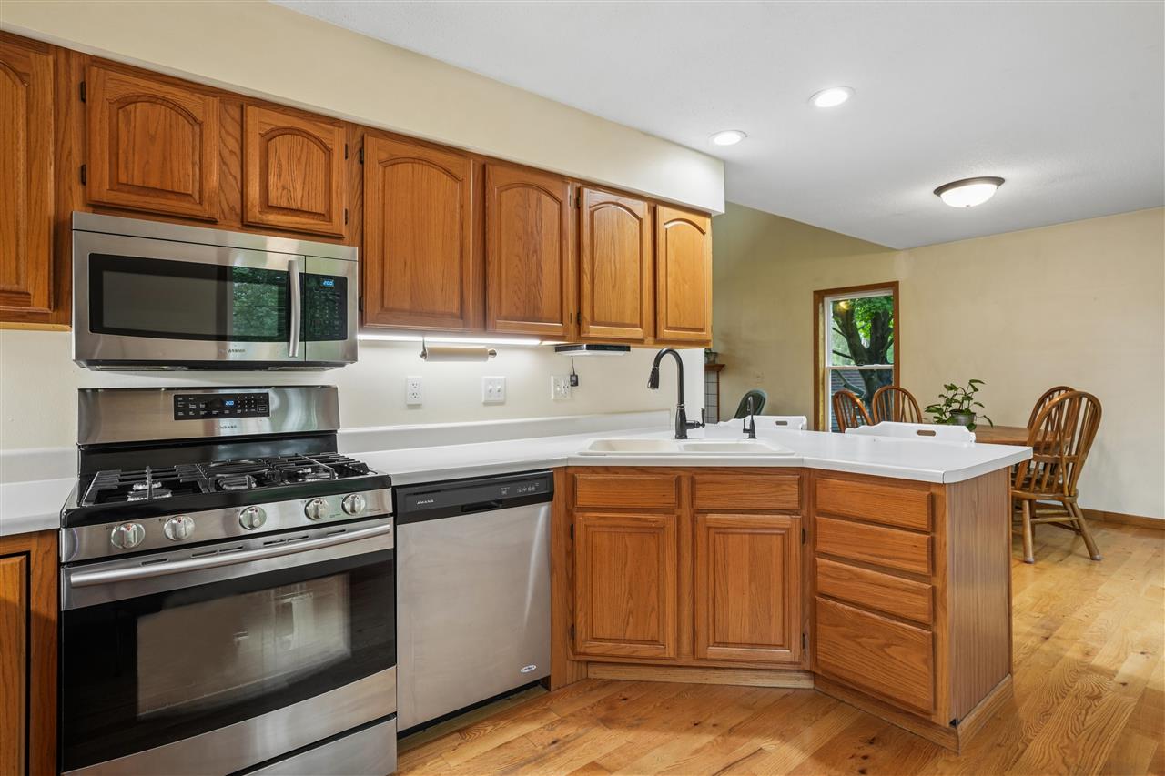 3945 S Spring Street NE Solon IA 52333