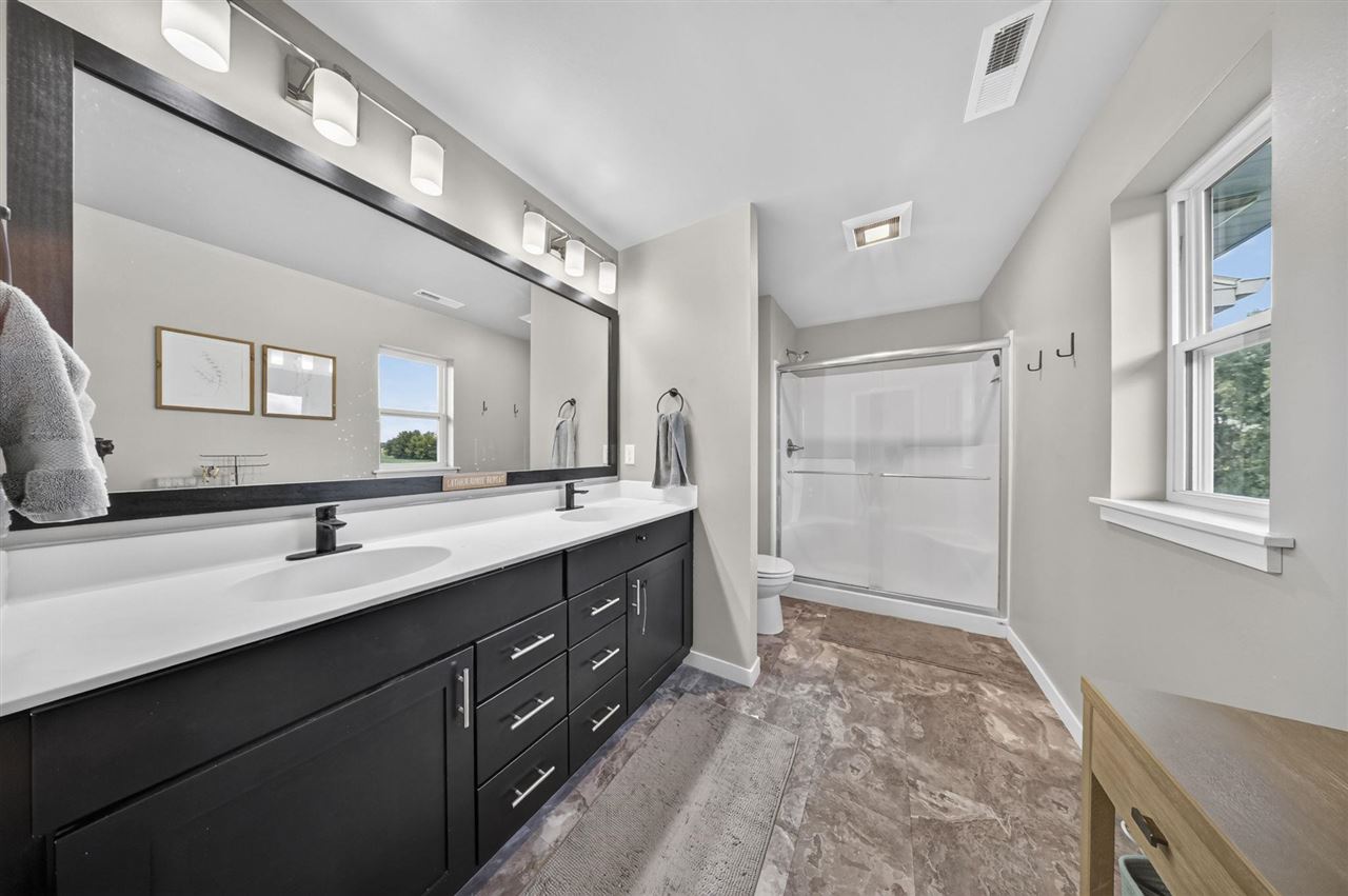 1882 Carroll Court North Liberty IA 52317