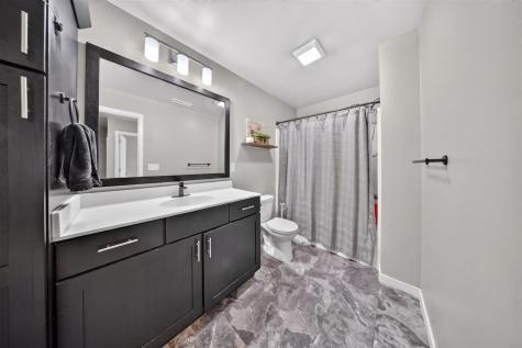 1882 Carroll Court North Liberty IA 52317