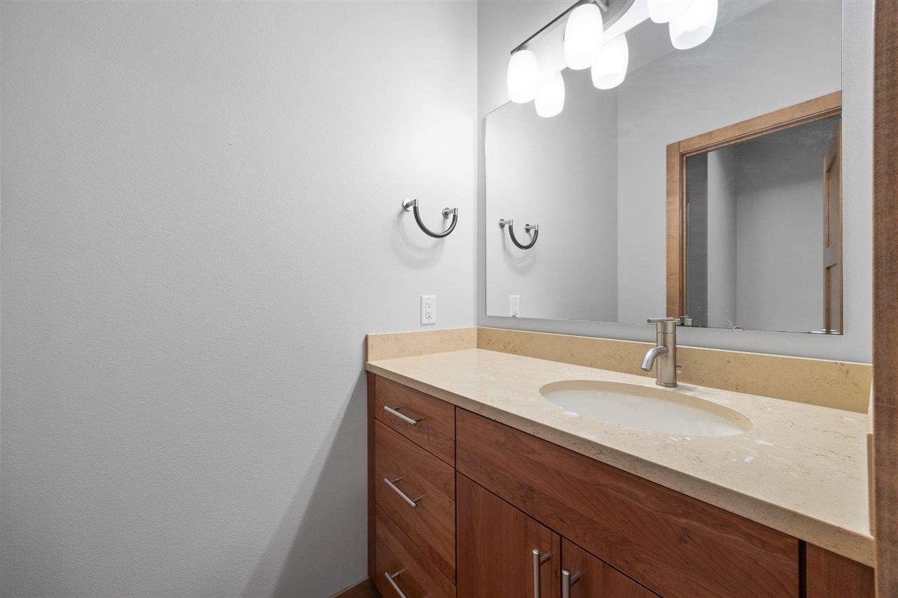 200 Auburn East Lane Coralville IA 52241