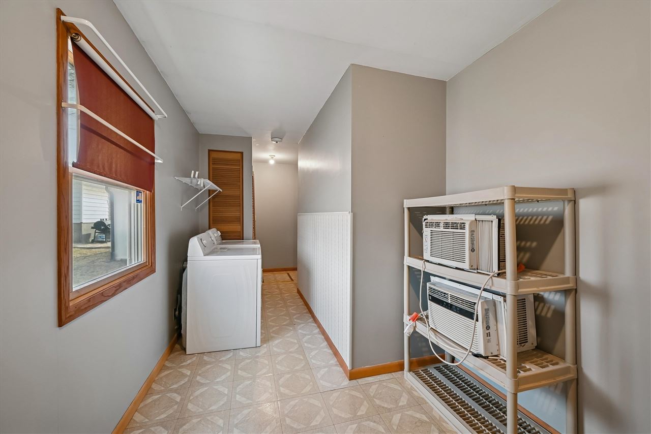 207 W Main Street Urbana IA 52345