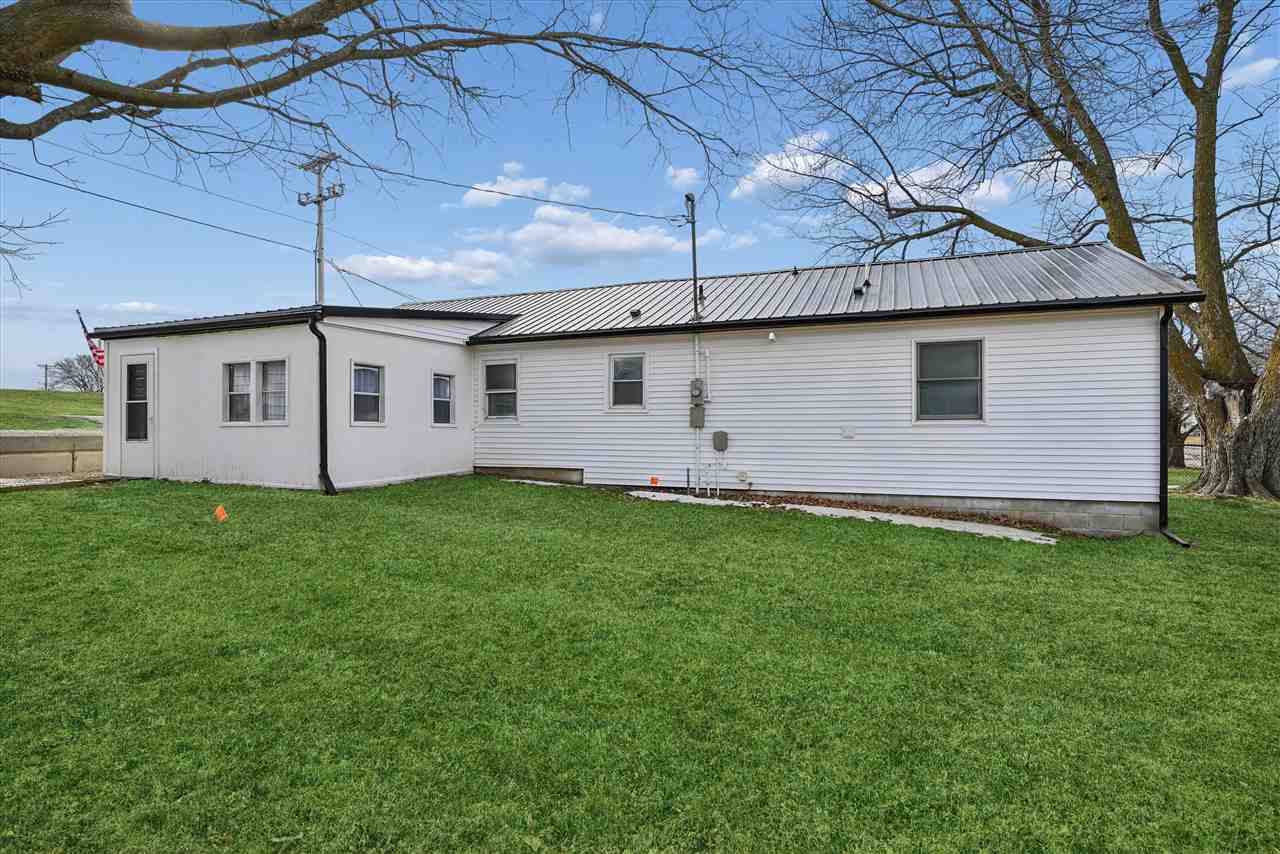 207 W Main Street Urbana IA 52345