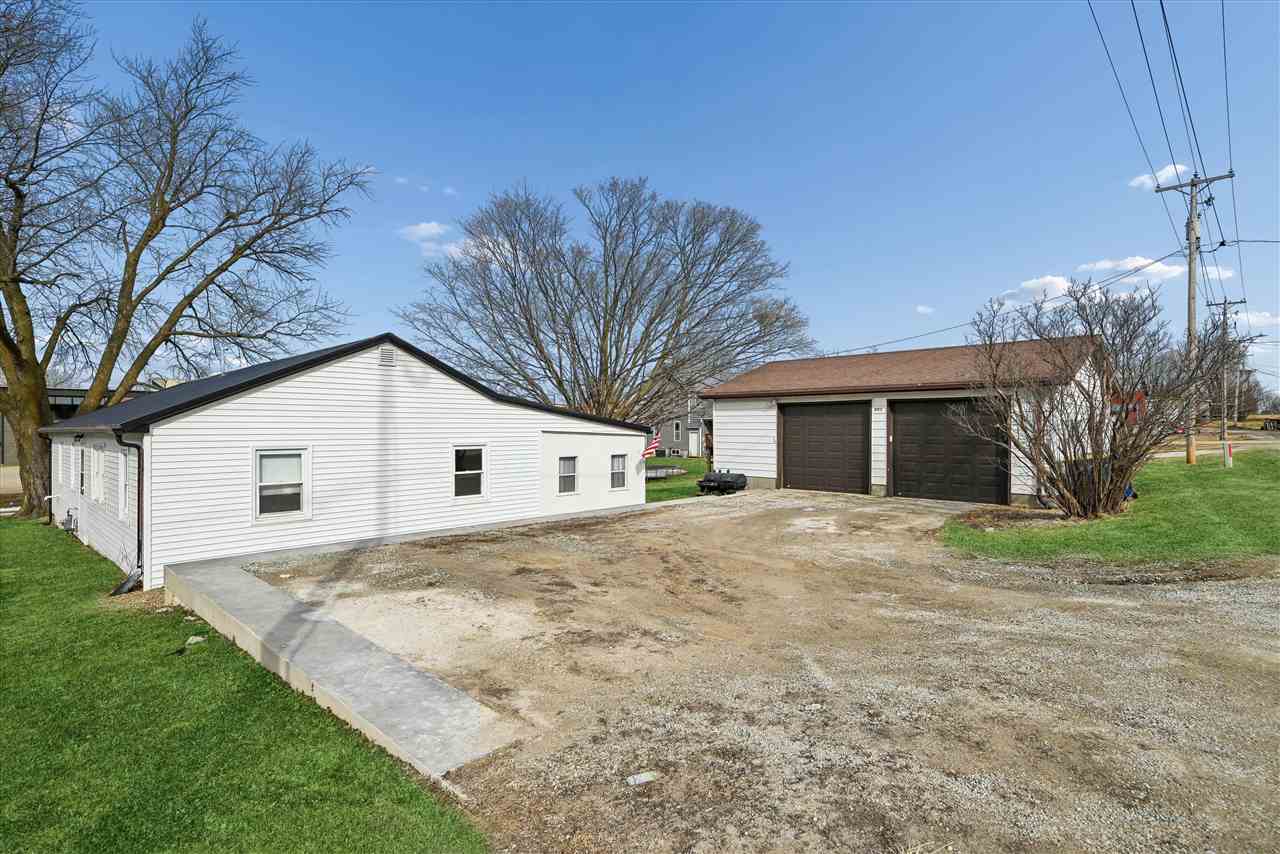 207 W Main Street Urbana IA 52345