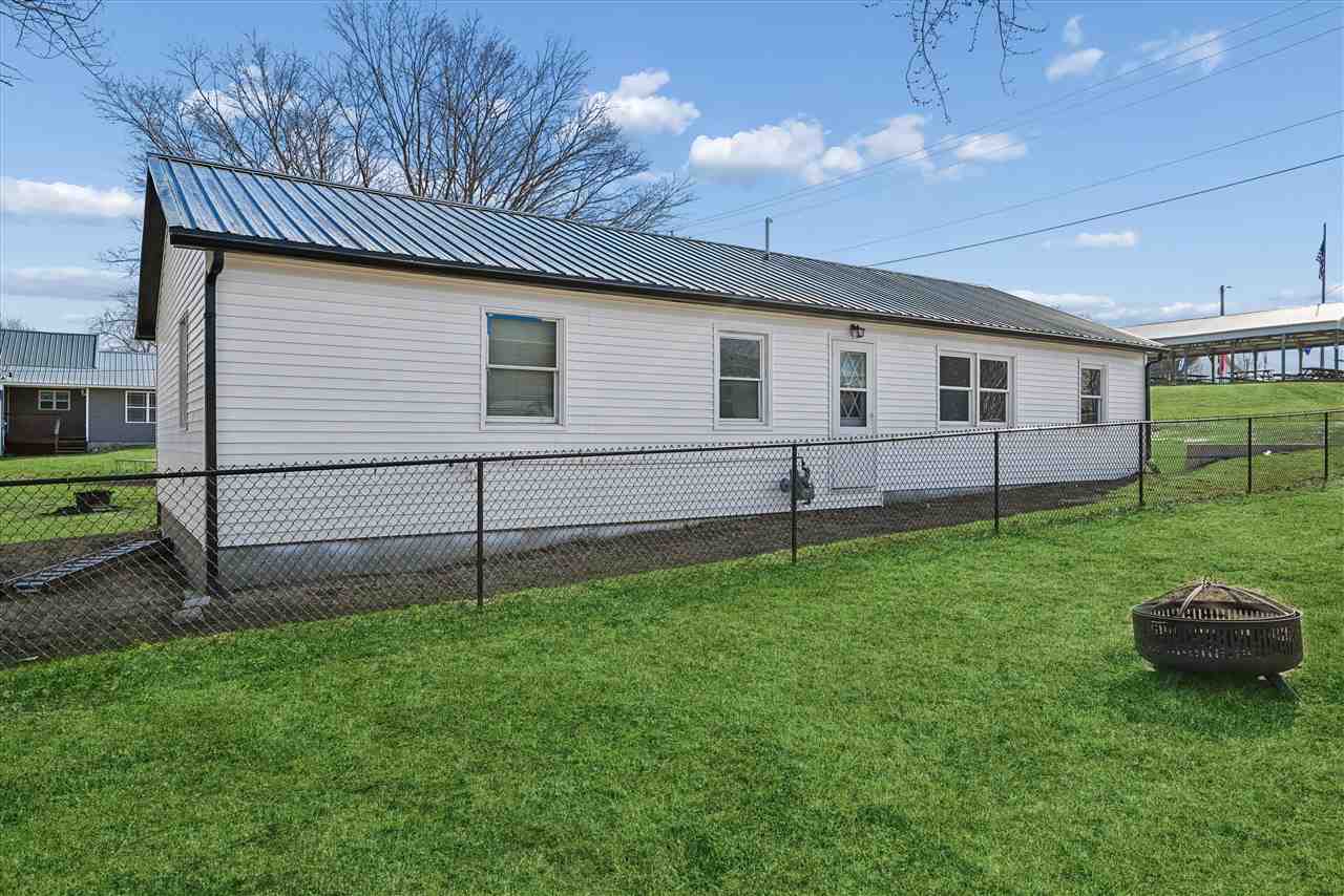 207 W Main Street Urbana IA 52345