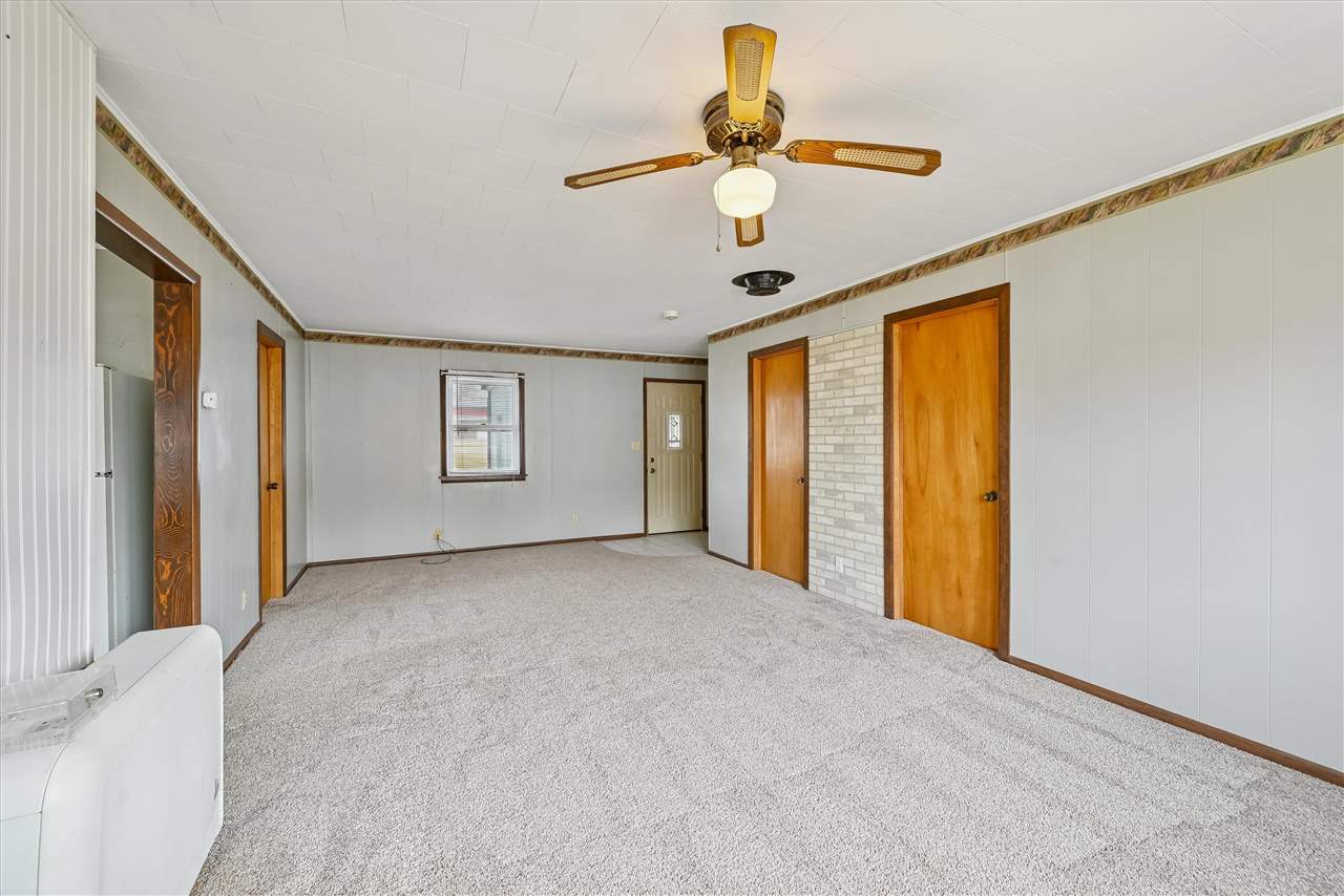 207 W Main Street Urbana IA 52345