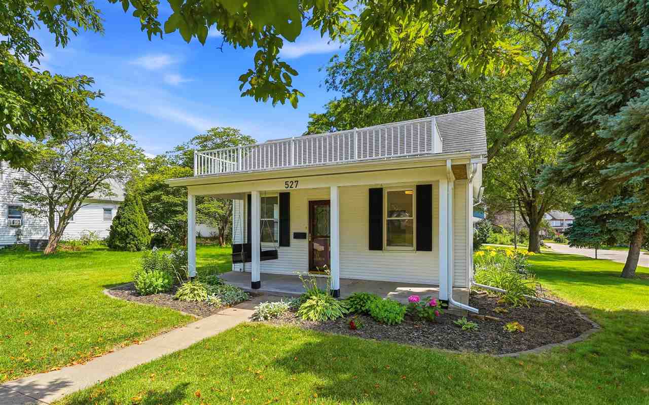 527 W 2nd Washington IA 52353