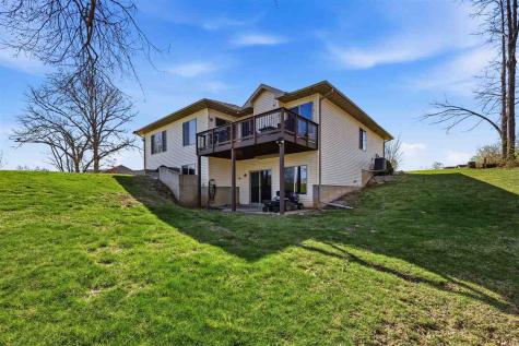 1980 Silver Maple Trail North Liberty IA 52317