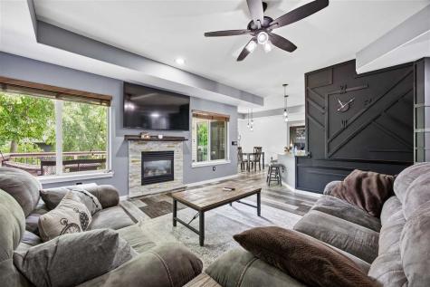 1980 Silver Maple Trail North Liberty IA 52317
