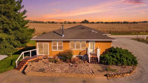 1445 W 18th Street Washington IA 52353
