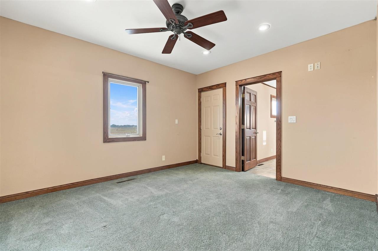1445 W 18th Street Washington IA 52353