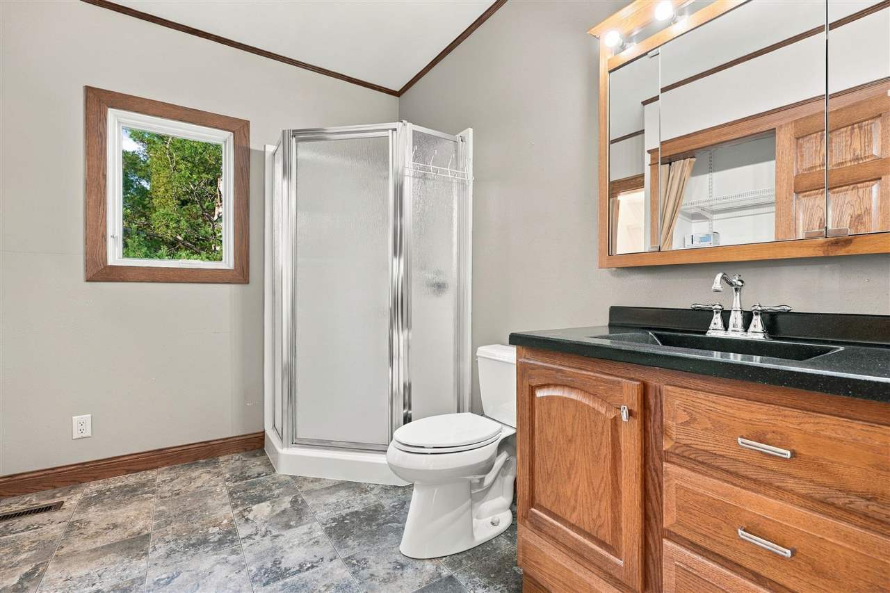 1445 W 18th Street Washington IA 52353
