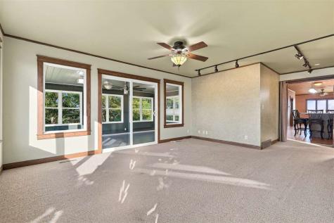 1445 W 18th Street Washington IA 52353