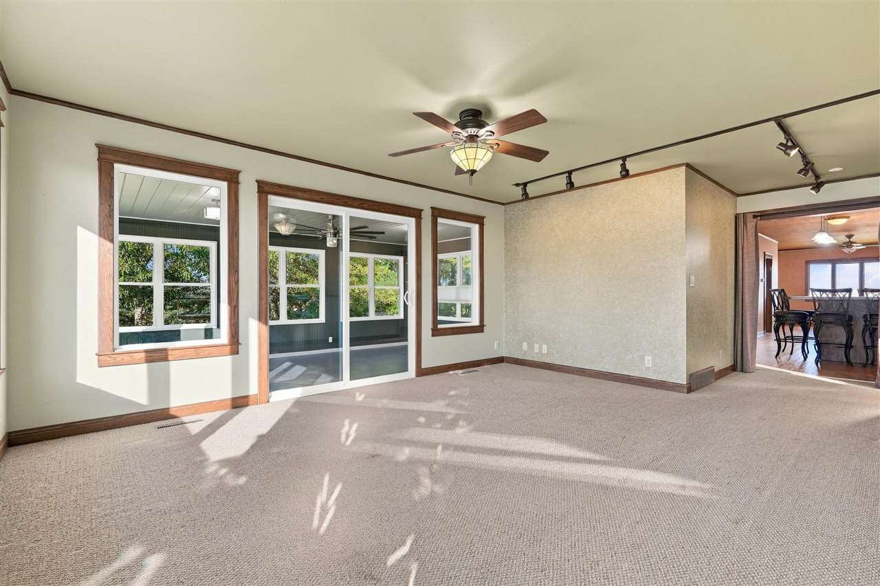 1445 W 18th Street Washington IA 52353