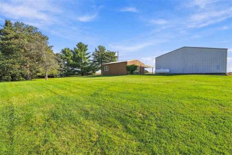 1445 W 18th Street Washington IA 52353