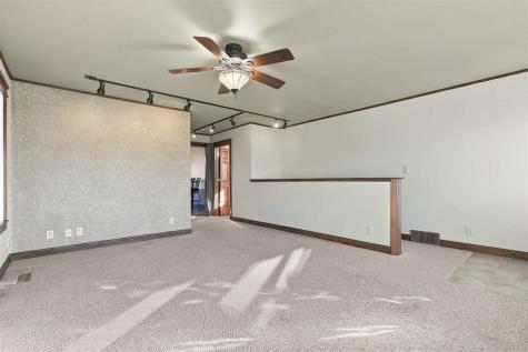 1445 W 18th Street Washington IA 52353