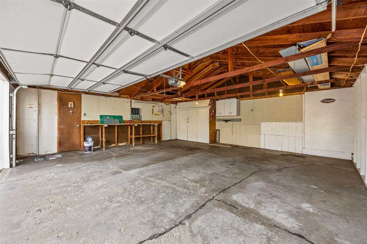 5025 Pine Grove Dr NE Cedar Rapids IA 52402