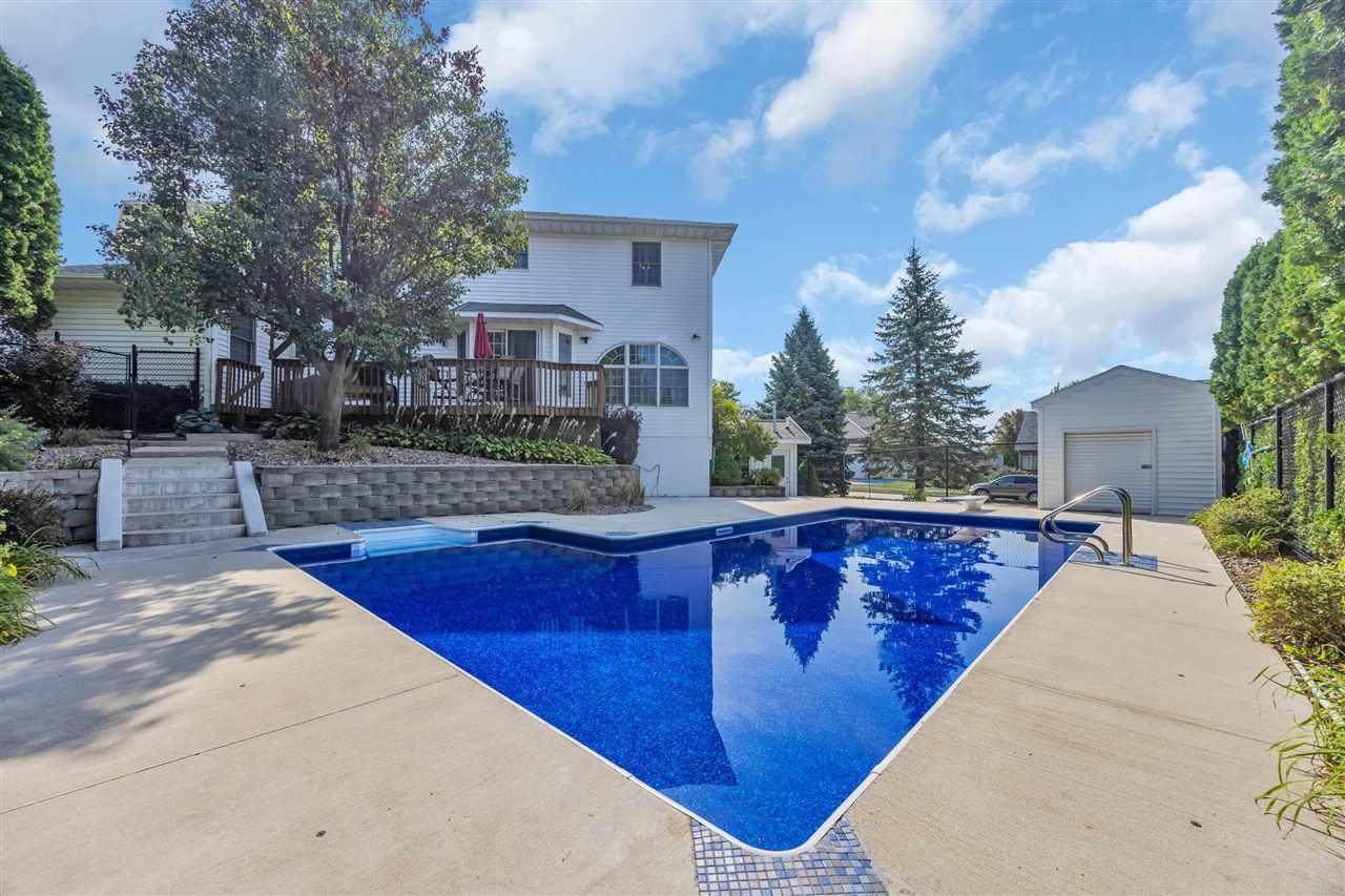 671 Barrington Road Iowa City IA 52245