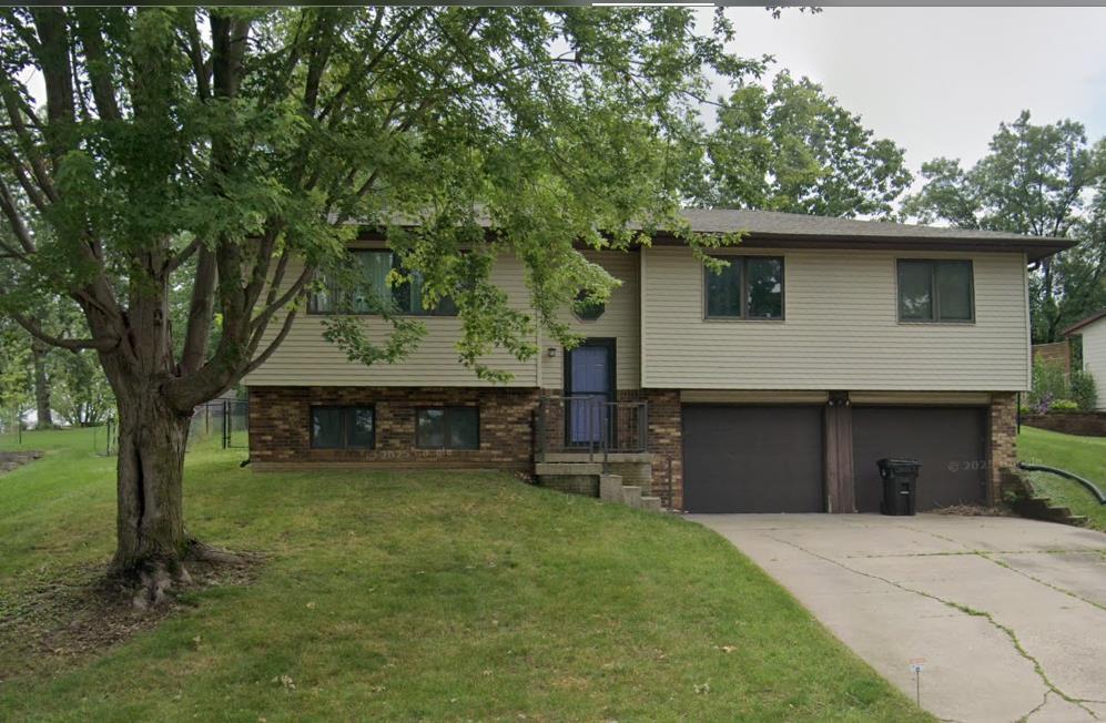 2042 North Ridge Drive Coralville IA 52241