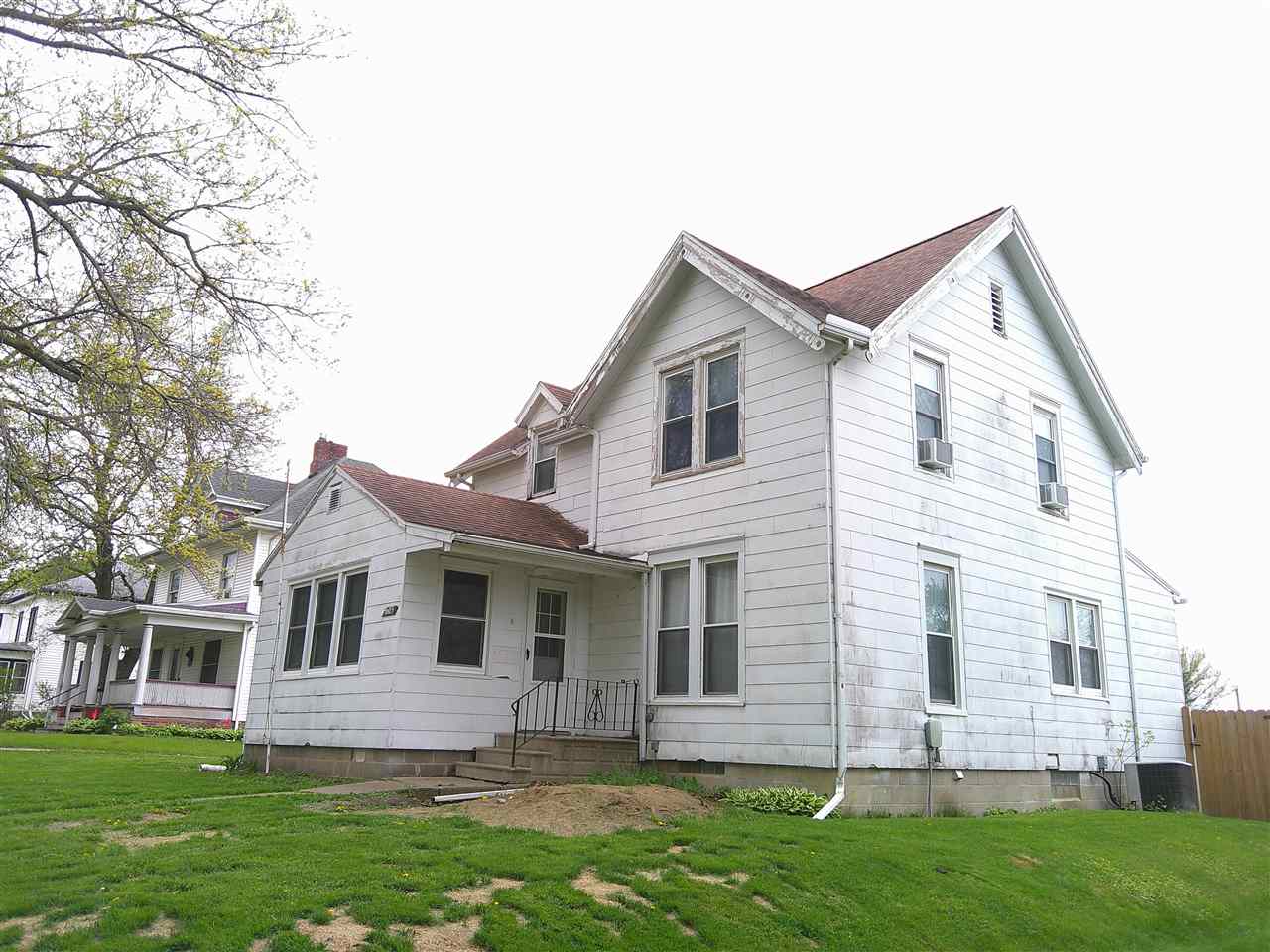603 Williams Street Victor IA 52347