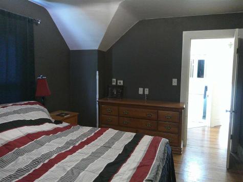 603 Williams Street Victor IA 52347
