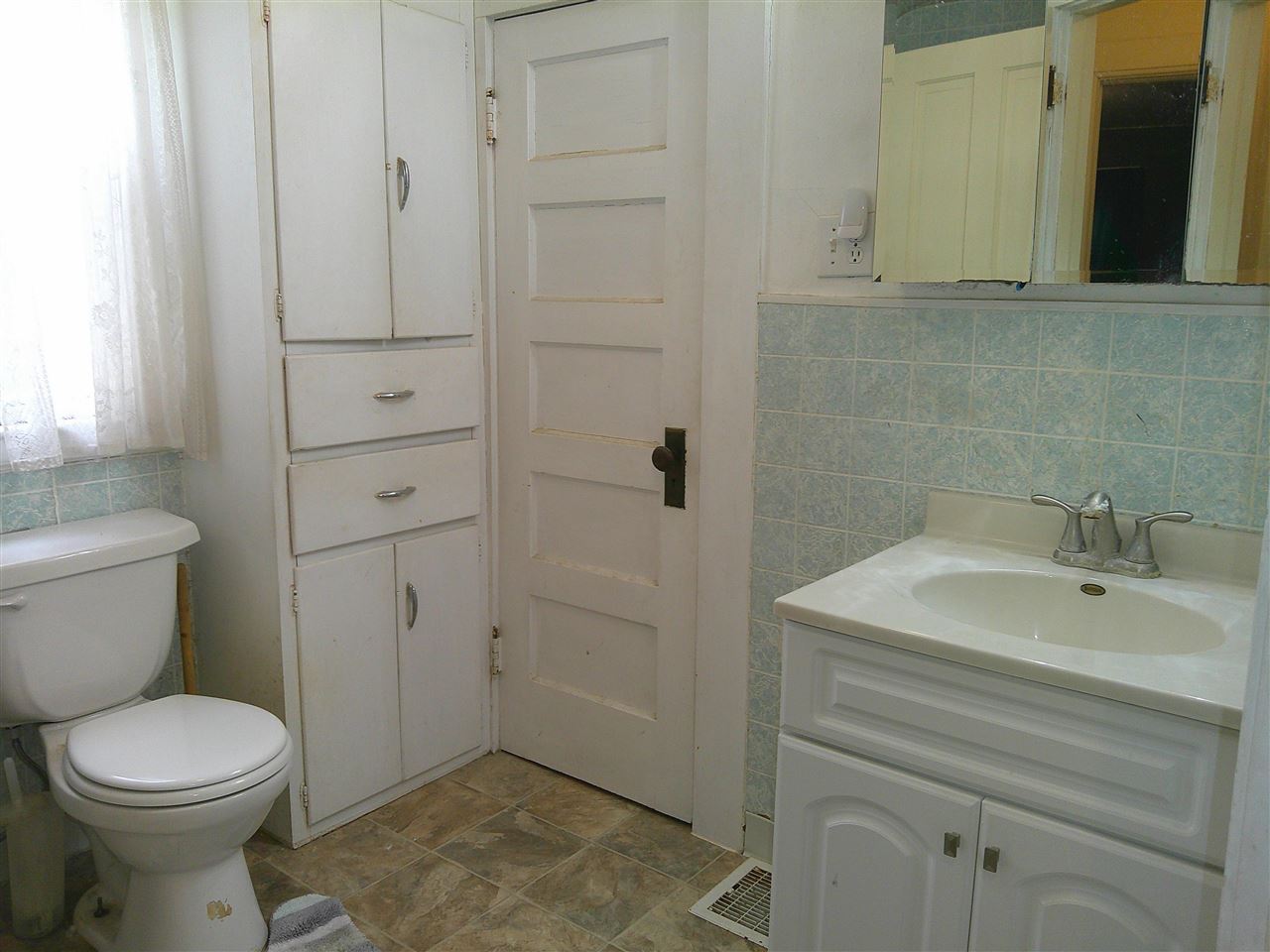603 Williams Street Victor IA 52347