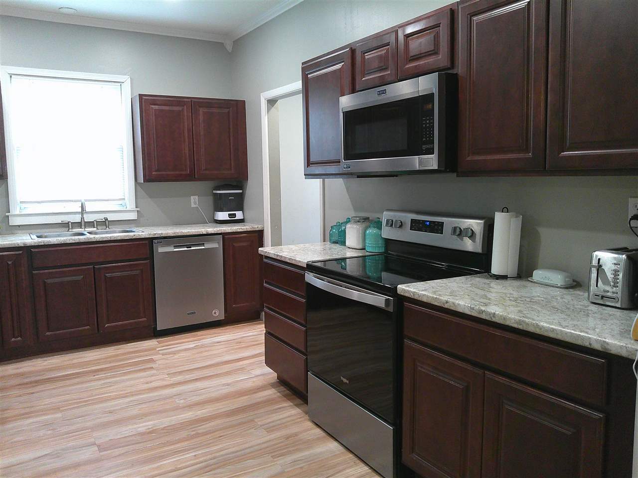 603 Williams Street Victor IA 52347