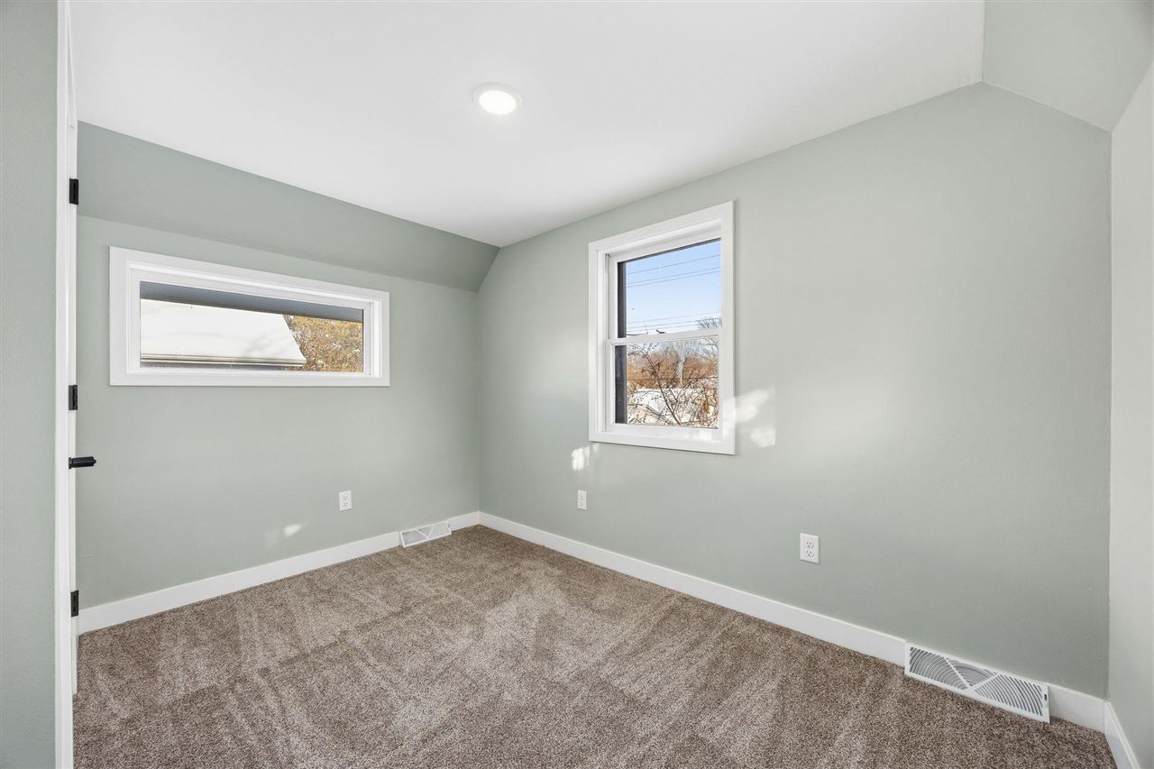 818 Rundell Street Iowa City IA 52240