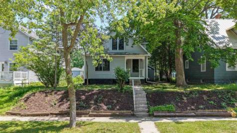 818 Rundell Street Iowa City IA 52240
