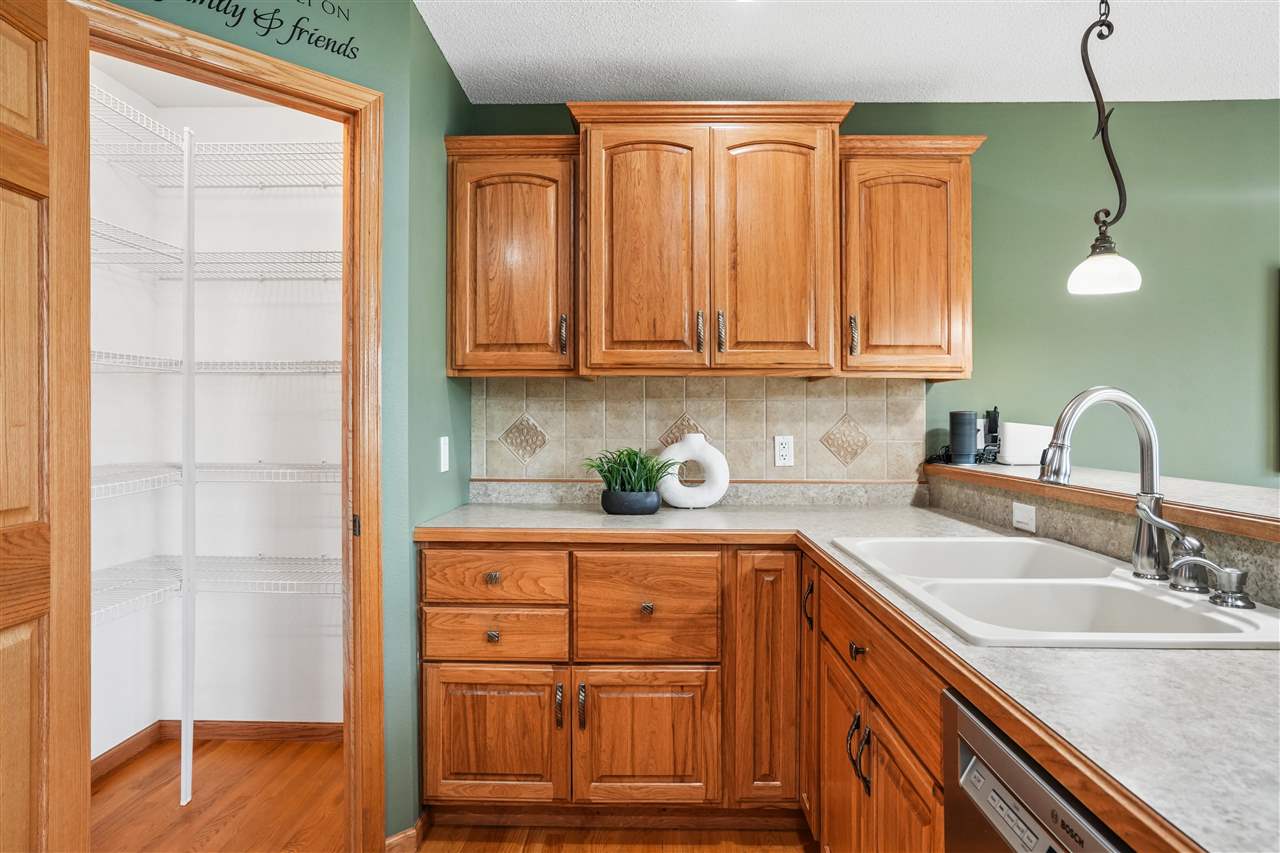 403 Wildflower Drive Fairfax IA 52228