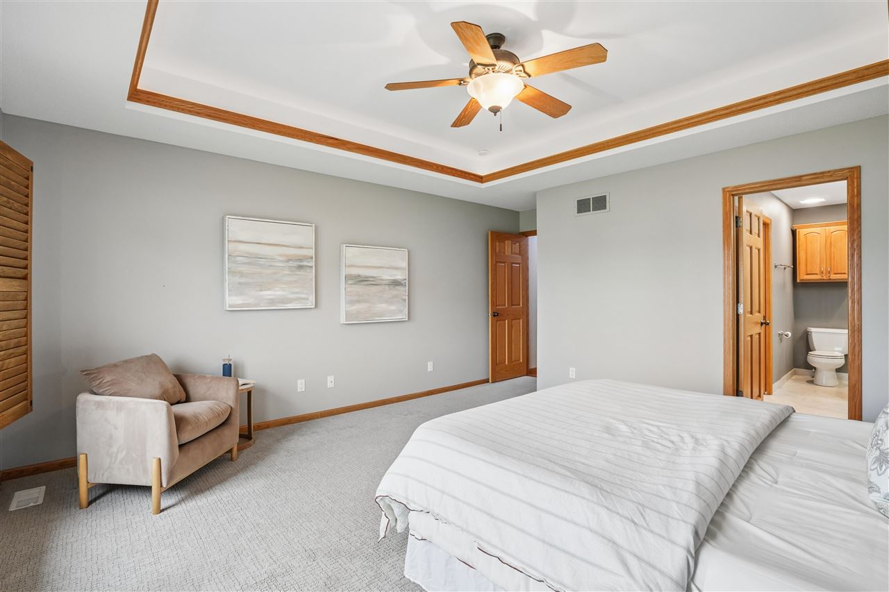 403 Wildflower Drive Fairfax IA 52228