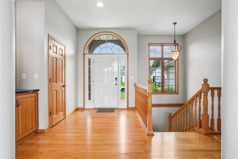403 Wildflower Drive Fairfax IA 52228