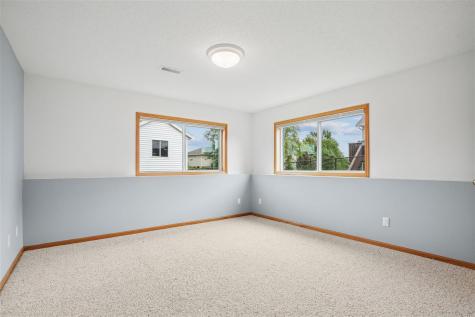 403 Wildflower Drive Fairfax IA 52228