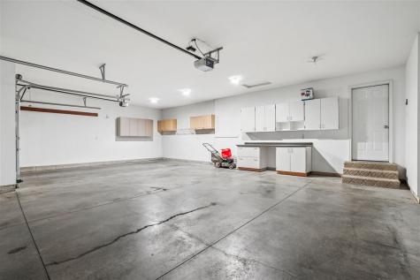 403 Wildflower Drive Fairfax IA 52228