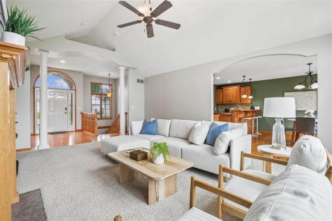 403 Wildflower Drive Fairfax IA 52228