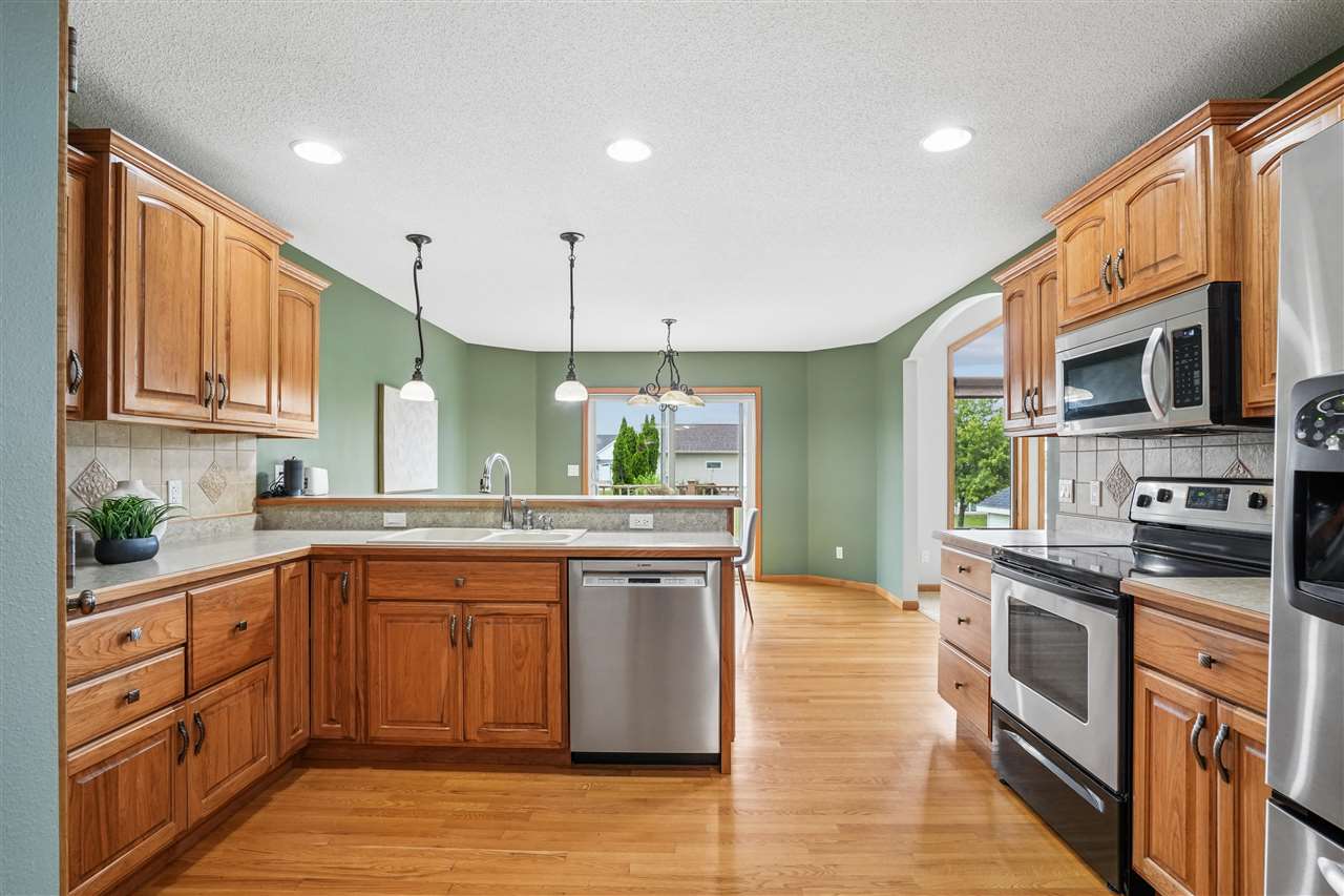 403 Wildflower Drive Fairfax IA 52228