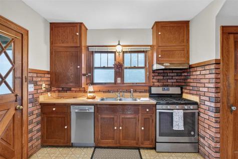 724 N Dodge Street Iowa City IA 52245