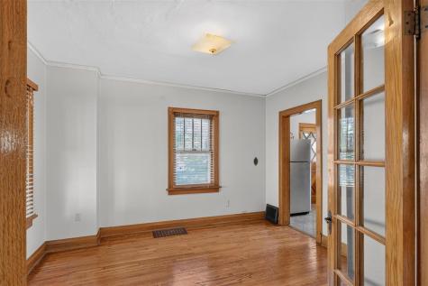 724 N Dodge Street Iowa City IA 52245