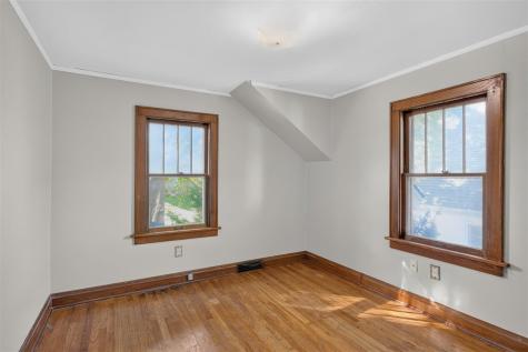 724 N Dodge Street Iowa City IA 52245