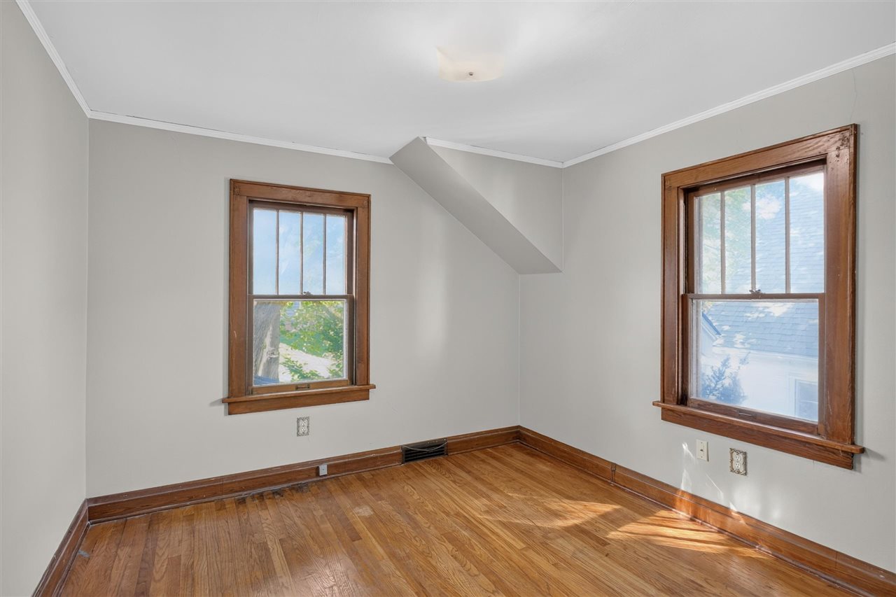 724 N Dodge Street Iowa City IA 52245
