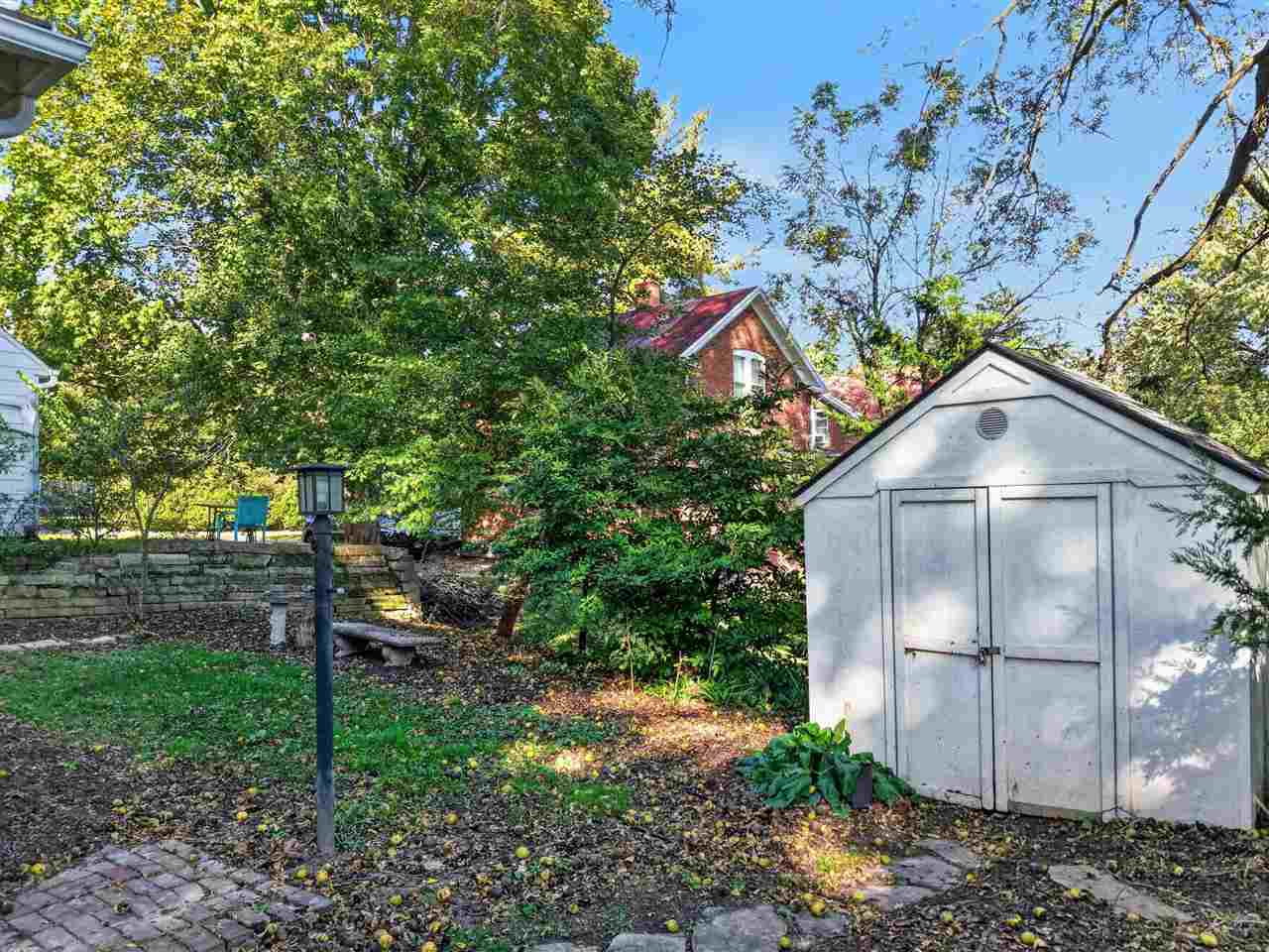 724 N Dodge Street Iowa City IA 52245