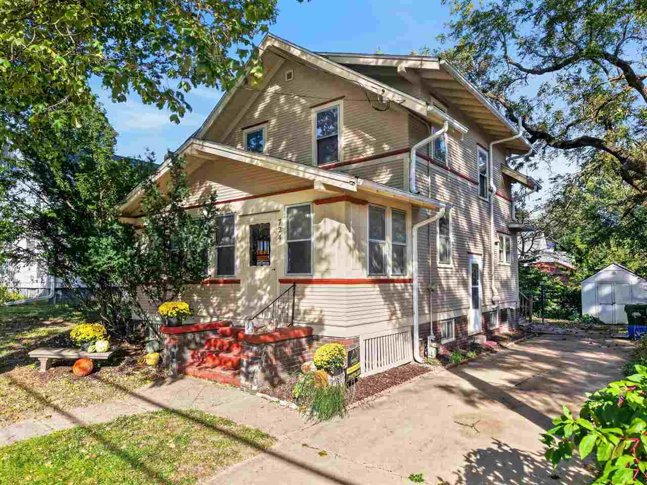 724 N Dodge Street Iowa City IA 52245