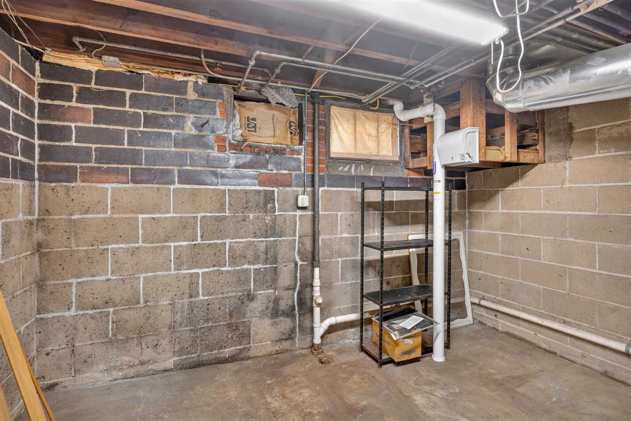 724 N Dodge Street Iowa City IA 52245